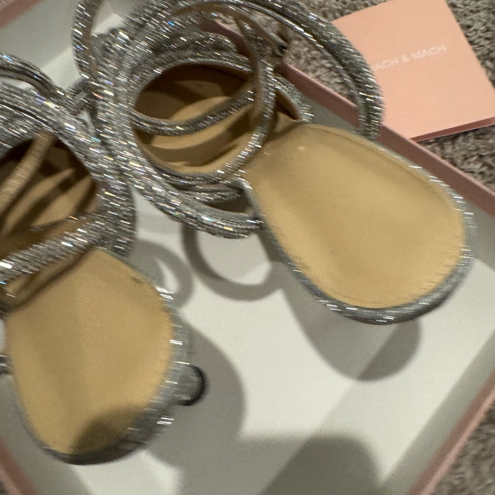 Mach & Mach - Picture 2 of 15